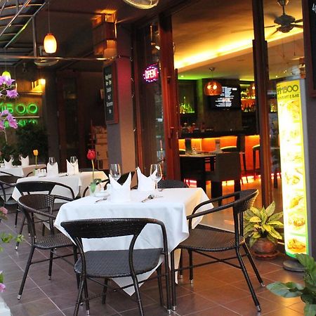 Hemingway'S Hotel Patong Extérieur photo