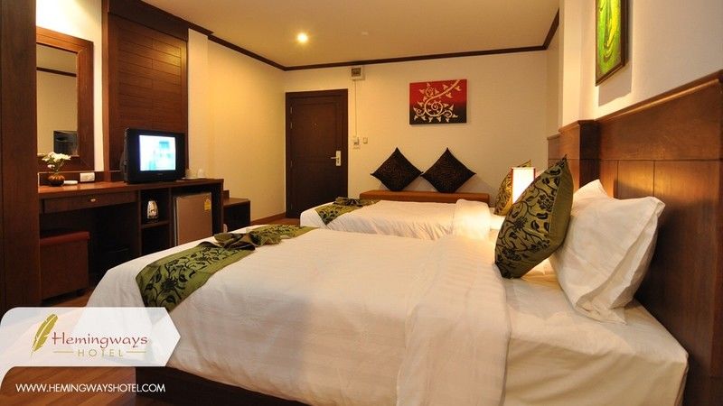 Hemingway'S Hotel Patong Extérieur photo