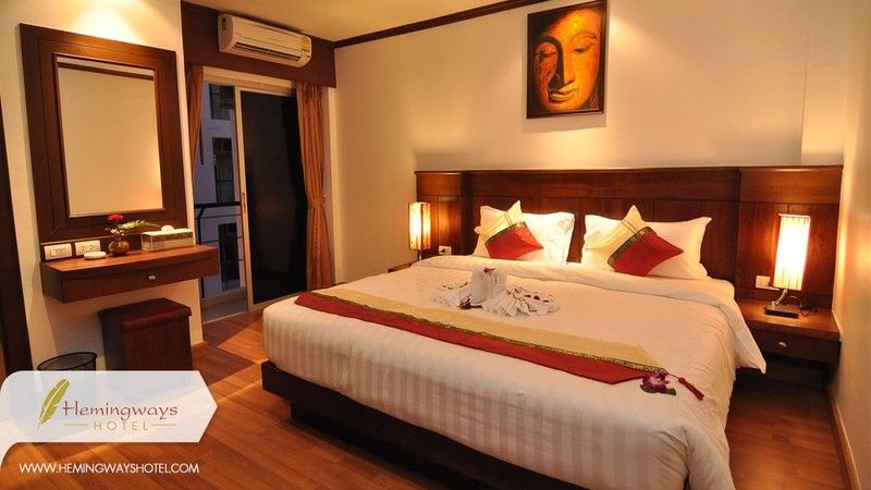 Hemingway'S Hotel Patong Extérieur photo