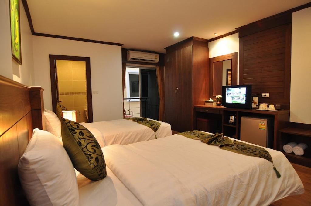 Hemingway'S Hotel Patong Chambre photo