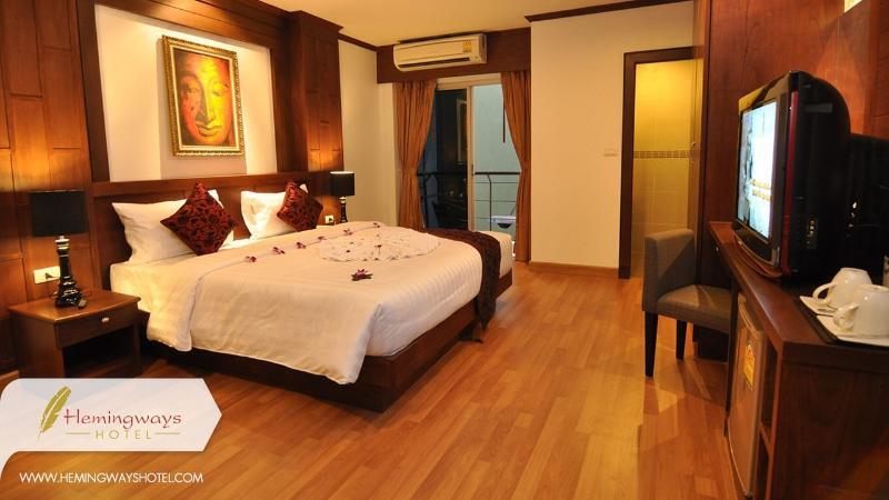 Hemingway'S Hotel Patong Extérieur photo